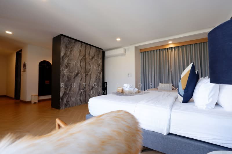 Pool Villa ให้เช่า – ใกล้เซ็นทรัลเฟสติวัล เพียง 10 นาที ค่าเช่า 200,000 บาท / เดือน รหัสทรัพย์ : No., Chiang Mai, San Phra Net, San Sai, Chiang Mai, 8 Bedrooms, 200 sqm, Single Detached House For Rent, by Rutchaporn Tunsiri, 500151701 - DDproperty.com