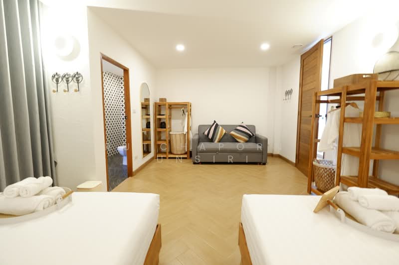 Pool Villa ให้เช่า – ใกล้เซ็นทรัลเฟสติวัล เพียง 10 นาที ค่าเช่า 200,000 บาท / เดือน รหัสทรัพย์ : No., Chiang Mai, San Phra Net, San Sai, Chiang Mai, 8 Bedrooms, 200 sqm, Single Detached House For Rent, by Rutchaporn Tunsiri, 500151701 - DDproperty.com