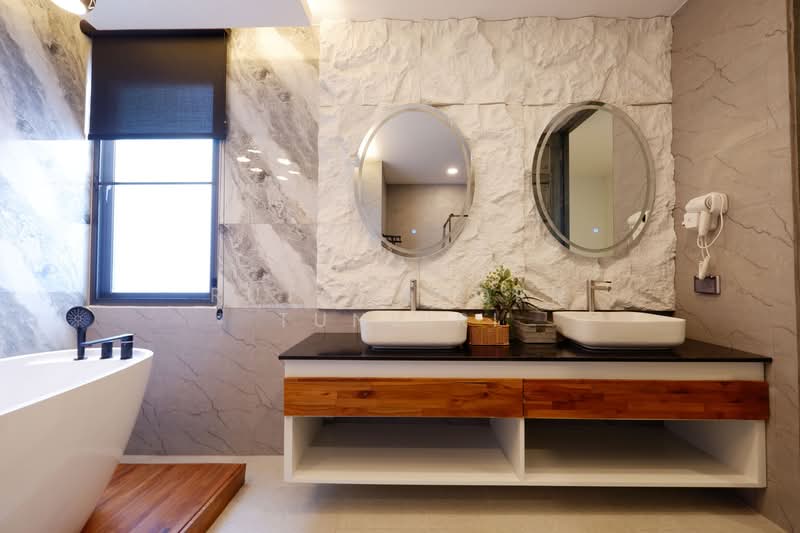 Pool Villa ให้เช่า – ใกล้เซ็นทรัลเฟสติวัล เพียง 10 นาที ค่าเช่า 200,000 บาท / เดือน รหัสทรัพย์ : No., Chiang Mai, San Phra Net, San Sai, Chiang Mai, 8 Bedrooms, 200 sqm, Single Detached House For Rent, by Rutchaporn Tunsiri, 500151701 - DDproperty.com