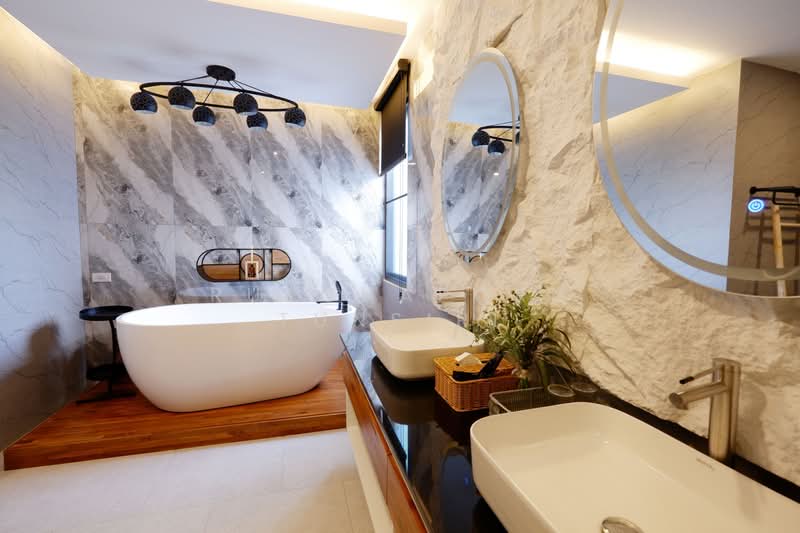 Pool Villa ให้เช่า – ใกล้เซ็นทรัลเฟสติวัล เพียง 10 นาที ค่าเช่า 200,000 บาท / เดือน รหัสทรัพย์ : No., Chiang Mai, San Phra Net, San Sai, Chiang Mai, 8 Bedrooms, 200 sqm, Single Detached House For Rent, by Rutchaporn Tunsiri, 500151701 - DDproperty.com