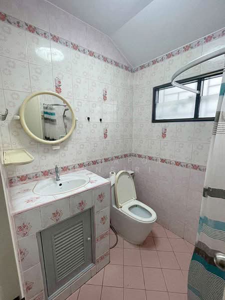 บ้านสวยในโครงการ ให้เช่า – ใกล้บิ๊กซีแม่เหียะ เพียง 5 นาที ค่าเช่า 15,000 บาท / เดือน รหัสทรัพย์ : N, Chiang Mai, Pa Daet, Muang Chiang Mai, Chiang Mai, 2 Bedrooms, 110 sqm, Single Detached House For Rent, by Rutchaporn Tunsiri, 500151710 - DDproperty.com