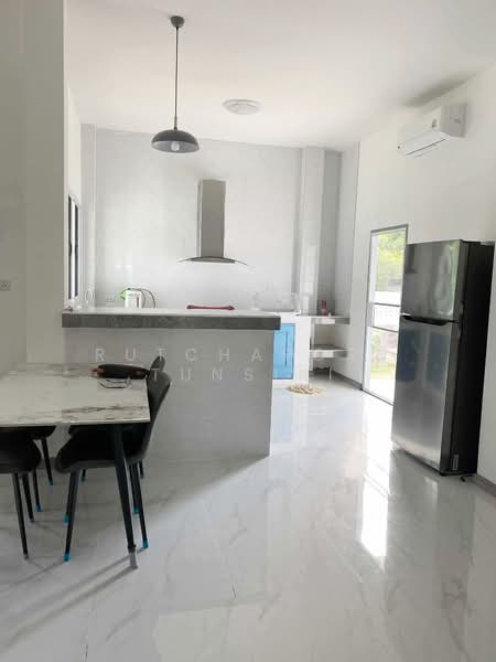 Pool Villa ให้เช่า ใกล้กาดฝรั่ง เพียง 5 นาที ค่าเช่า 45,000 บาท / เดือน รหัสทรัพย์ : No.14P015, Chiang Mai, Hang Dong, Hang Dong, Chiang Mai, 3 Bedrooms, 110 sqm, Single Detached House For Rent, by Rutchaporn Tunsiri, 500151747 - DDproperty.com