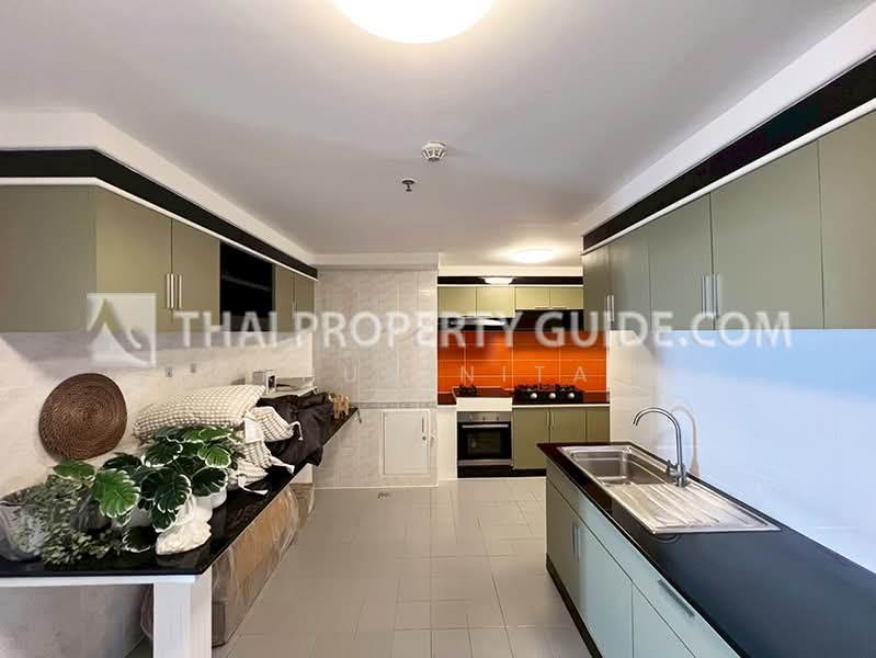 Fifty Fifth Tower, Bangkok, 84 Soi Sukhumvit 55, Sukhumvit Road, Khlong Tan Nua, Watthana, Bangkok, 3 Bedrooms, 223 sqm, Condo For Rent, by Khun Nita, 500151783 - DDproperty.com