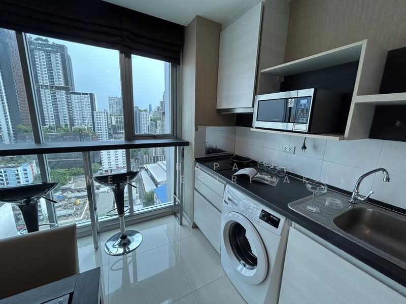 Life Ratchadapisek, Bangkok, 279 Ratchadapisaek Road, Huai Khwang, Huai Khwang, Bangkok, 2 Bedrooms, 65 sqm, Condo For Sale, by Orapa Sumetheesirisakul, 500151823 - DDproperty.com