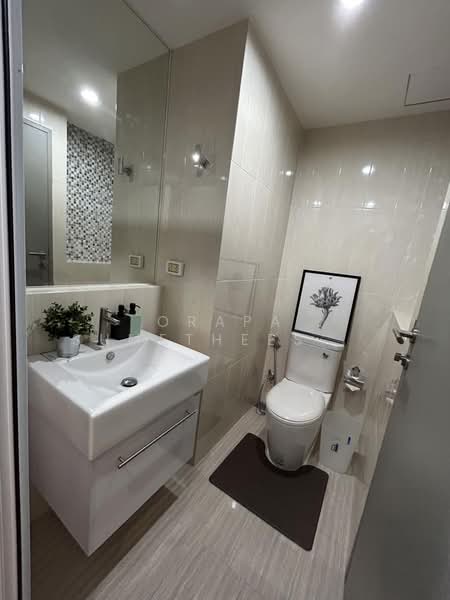 Life Ratchadapisek, Bangkok, 279 Ratchadapisaek Road, Huai Khwang, Huai Khwang, Bangkok, 2 Bedrooms, 65 sqm, Condo For Sale, by Orapa Sumetheesirisakul, 500151823 - DDproperty.com