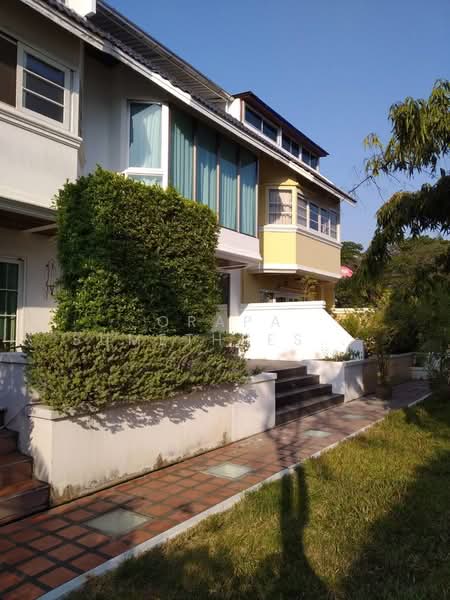 พร้อมพรรค การ์เด้นส์ คอนโดมิเนียม, กรุงเทพ, สุขุมวิท, คลองเตยเหนือ, วัฒนา, กรุงเทพ, 342 ตร.ม., คอนโด ขาย, โดย Orapa Sumetheesirisakul, 500151910 - DDproperty.com