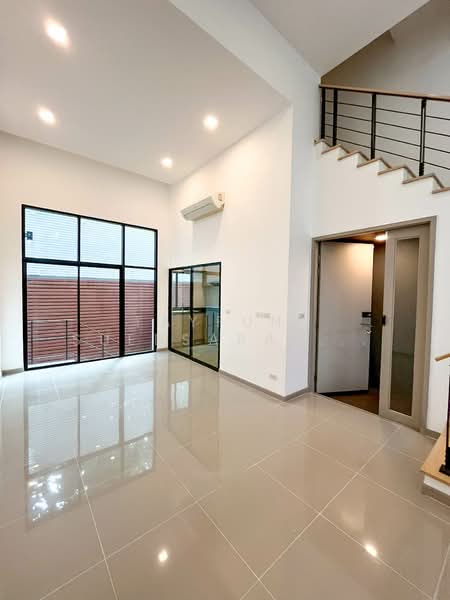 Arden Phatthanakan, Bangkok, Phatthanakan 20, Phatthanakan Road, Suan Luang, Suan Luang, Bangkok, 3 Bedrooms, 185 sqm, Townhouse For Sale, by Tayfun  Suebsarakham , 500151916 - DDproperty.com