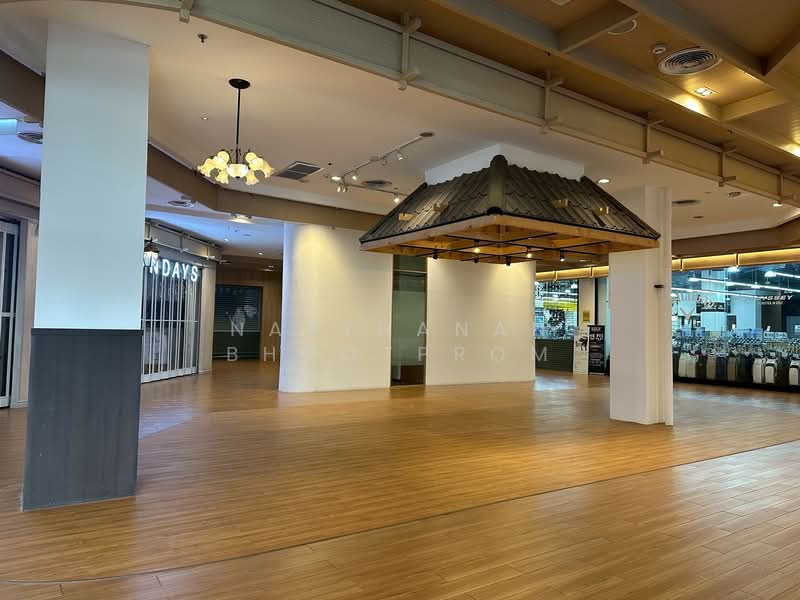 ห้อง 205 ชั้น 2 ดองกิ มอลล์ ทองหล่อ, กรุงเทพ, คลองตันเหนือ, วัฒนา, กรุงเทพ, 63 ตร.ม., พื้นที่ขายของ ให้เช่า, โดย Natthanan Bhootprom, 500151999 - DDproperty.com