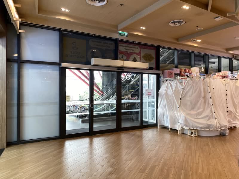 ห้อง 205 ชั้น 2 ดองกิ มอลล์ ทองหล่อ, กรุงเทพ, คลองตันเหนือ, วัฒนา, กรุงเทพ, 63 ตร.ม., พื้นที่ขายของ ให้เช่า, โดย Natthanan Bhootprom, 500151999 - DDproperty.com