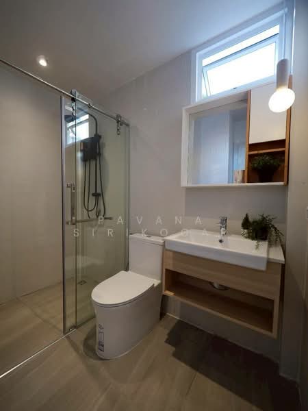 3-BR House, Bangkok, Phra Kanong Nua, Watthana, Bangkok, 3 Bedrooms, 204 sqm, Single Detached House For Rent, by Pavana Sirikogar, 500152027 - DDproperty.com