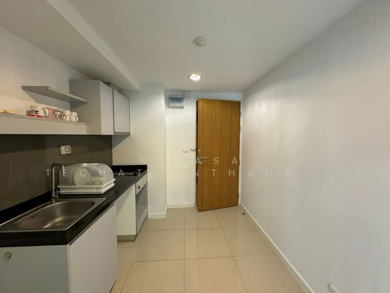 Zenith Place Sukhumvit 42, Bangkok, Sukhumvit Road, Phra Kanong, Khlong Toei, Bangkok, 1 Bedroom, 39 sqm, Condo For Sale, by Natasa Techathonthanakhun, 500152045 - DDproperty.com