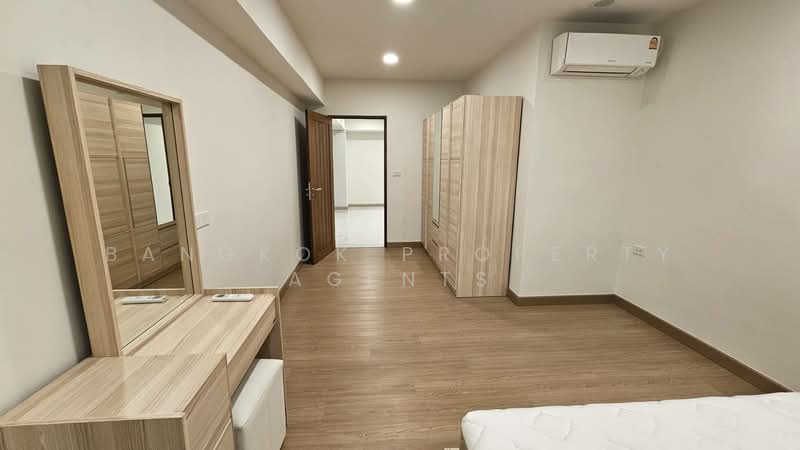 Royal Castle Pattanakarn, Bangkok, 701 Panya Village, Suan Luang, Suan Luang, Bangkok, 3 Bedrooms, 160 sqm, Condo For Rent, by BANGKOK PROPERTY AGENTS, 500152068 - DDproperty.com