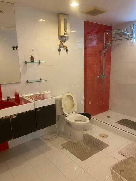 D.S. Tower 1 Sukhumvit 33, Bangkok, Soi Phrom Chit, Khlong Tan Nua, Watthana, Bangkok, 3 Bedrooms, 293 sqm, Condo For Sale, by Orapa Sumetheesirisakul, 500152079 - DDproperty.com