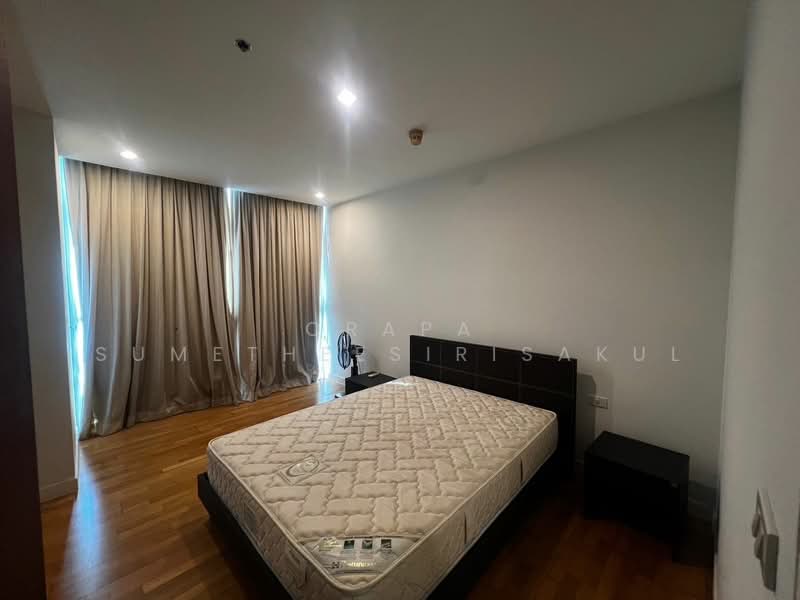 Urbana Sathorn, Bangkok, 55 South Sathorn Road, Thung Maha Mek, Sathon, Bangkok, 2 Bedrooms, 130 sqm, Condo For Sale, by Orapa Sumetheesirisakul, 500152116 - DDproperty.com