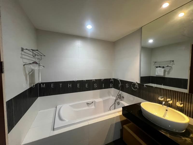 Urbana Sathorn, Bangkok, 55 South Sathorn Road, Thung Maha Mek, Sathon, Bangkok, 2 Bedrooms, 130 sqm, Condo For Sale, by Orapa Sumetheesirisakul, 500152116 - DDproperty.com