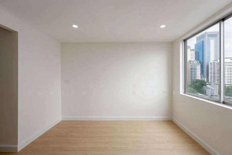 Prestige Towers, Bangkok, 168 Soi Sukhumvit 23, Khlongtoei Nua, Watthana, Bangkok, 3 Bedrooms, 175 sqm, Condo For Sale, by Orapa Sumetheesirisakul, 500152139 - DDproperty.com