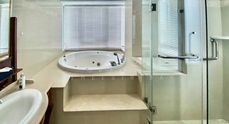 The Bangkok Sukhumvit 43, Bangkok, Soi Sukhumvit 43, Khlong Tan Nua, Watthana, Bangkok, 2 Bedrooms, 112 sqm, Condo For Sale, by Orapa Sumetheesirisakul, 500152145 - DDproperty.com