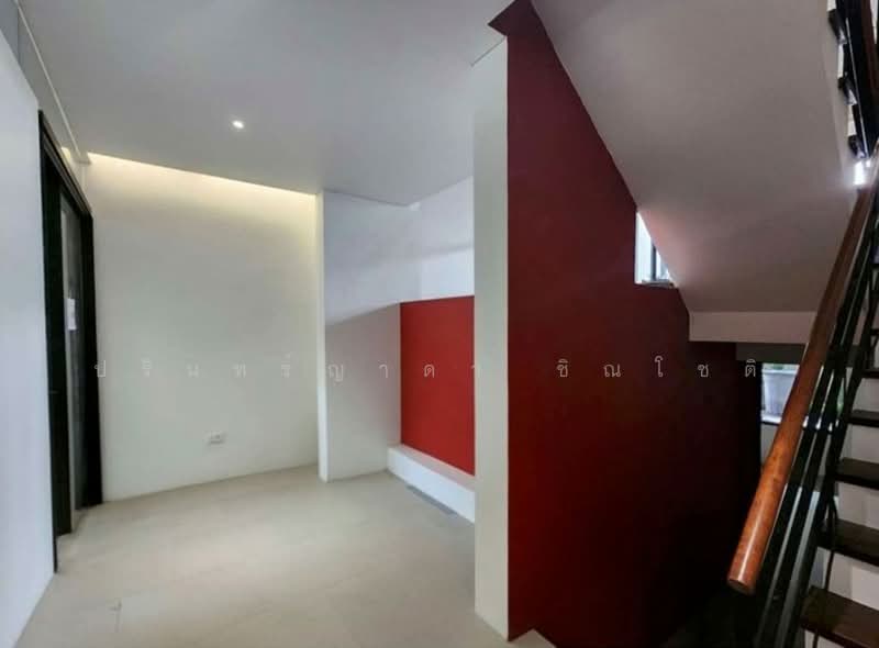 Home Office Ratchada-Ladprao, Bangkok, Chan Kasem, Chatuchak, Bangkok, 3 Bedrooms, 300 sqm, Townhouse For Rent, by ปรินทร์ญาดา ชิณโชติ, 500152147 - DDproperty.com