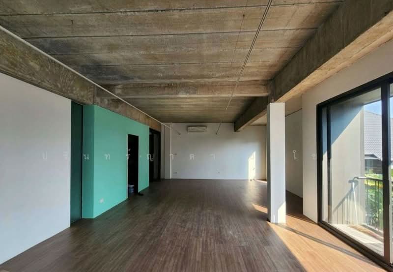 Home Office Ratchada-Ladprao, Bangkok, Chan Kasem, Chatuchak, Bangkok, 3 Bedrooms, 300 sqm, Townhouse For Rent, by ปรินทร์ญาดา ชิณโชติ, 500152147 - DDproperty.com