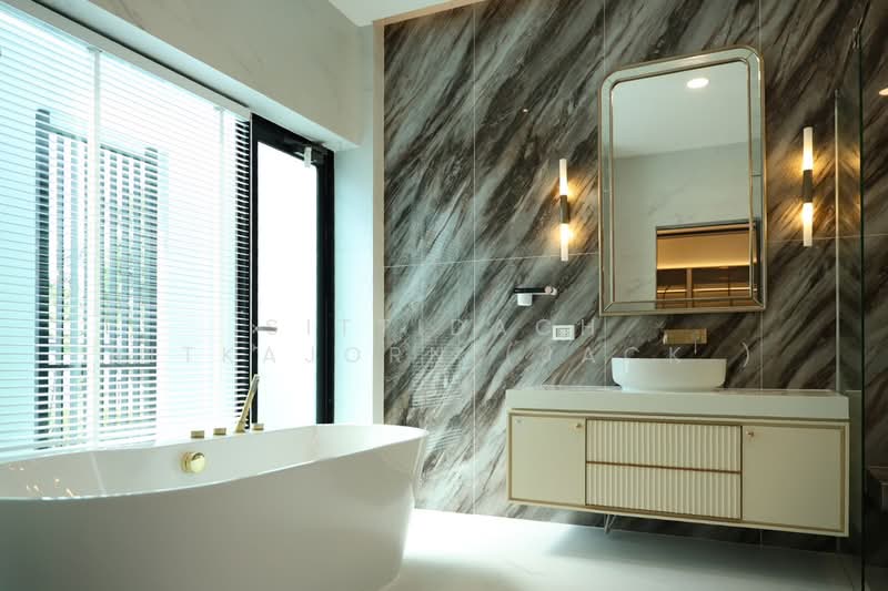 Nantawan Rama 9 - New Krungthepkreetha, Bangkok, Saphan Sung, Saphan Sung, Bangkok, 5 Bedrooms, 449 sqm, Single Detached House For Sale, by Sittidach Ritkajorn (Jack ), 500152212 - DDproperty.com