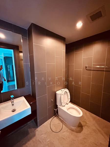 C Ekkamai, Bangkok, 888 Soi Sukhumvit 63, Sukhumvit Road, Khlong Tan Nua, Watthana, Bangkok, 2 Bedrooms, 76 sqm, Condo For Rent, by Pavana Sirikogar, 500152236 - DDproperty.com