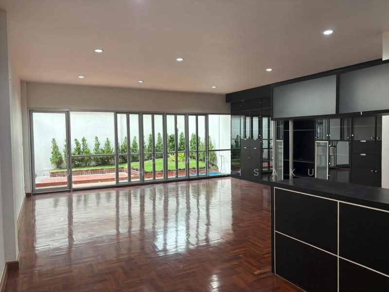 5-BR Townhouse, Bangkok, Rong Muang, Pathum Wan, Bangkok, 5 Bedrooms, 1,000 sqm, Townhouse For Sale, by Orapa Sumetheesirisakul, 500152277 - DDproperty.com