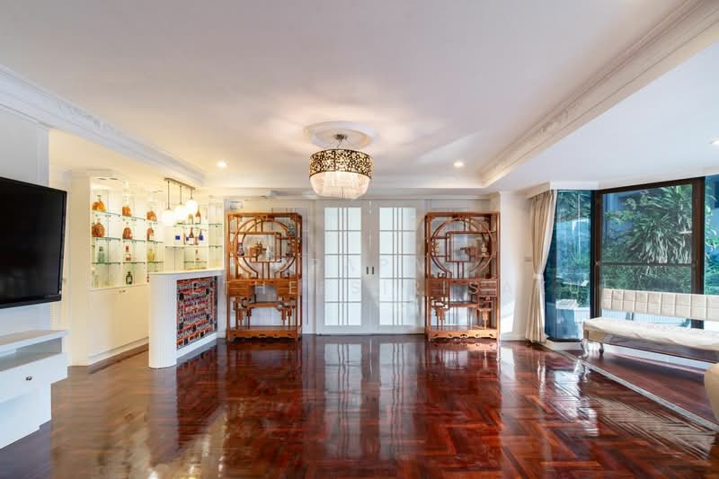 Supalai Place Sukhumvit 39, Bangkok, 175-179 Soi Sukhumvit 39 Sukhumvit Road, Khlong Tan Nua, Watthana, Bangkok, 3 Bedrooms, 356 sqm, Condo For Sale, by Orapa Sumetheesirisakul, 500152288 - DDproperty.com