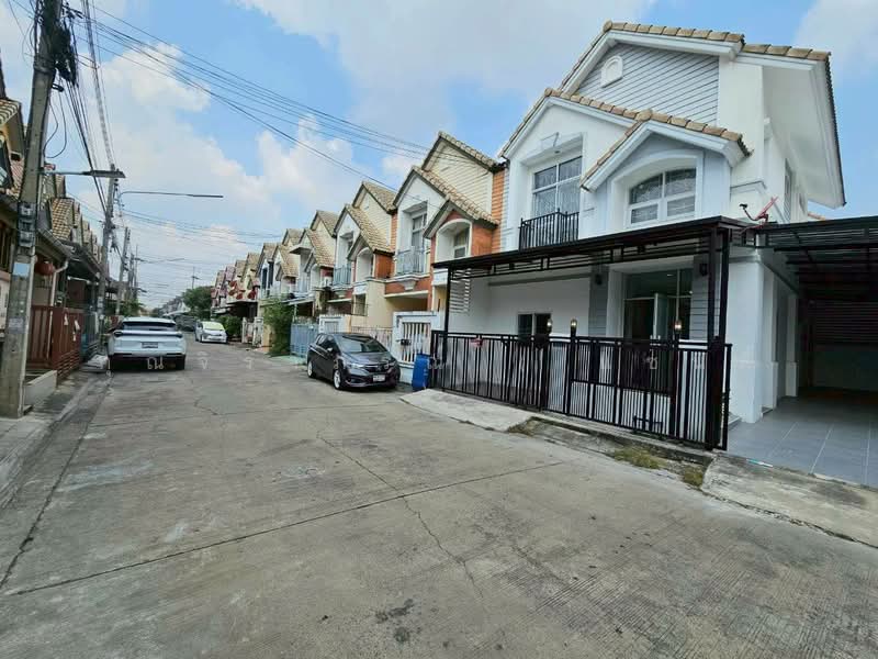 For Sale - Warangkun Khlong 3 Village, Pathum Thani
