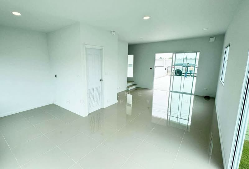 Modi Villa Ladkrabang-Suvarnabhumi, Chachoengsao, Luang Phaeng Road, Khlong Luang Phaeng, Muang Chachoengsao, Chachoengsao, 3 Bedrooms, 100 sqm, Townhouse For Sale, by The Best Property บีน, 500152369 - DDproperty.com