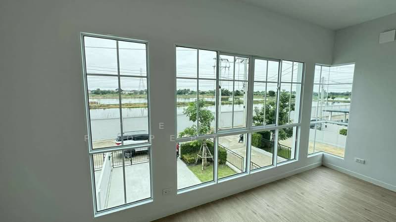 Modi Villa Ladkrabang-Suvarnabhumi, Chachoengsao, Luang Phaeng Road, Khlong Luang Phaeng, Muang Chachoengsao, Chachoengsao, 3 Bedrooms, 100 sqm, Townhouse For Sale, by The Best Property บีน, 500152369 - DDproperty.com