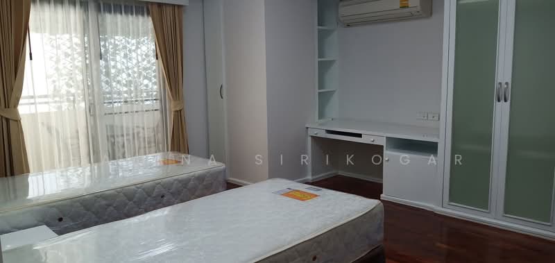 Cosmo Villa, Bangkok, 33 ซอยสุขุมวิท 12 ถนนสุขุมวิท แขวง/เขตคลองเตย กทม., Khlong Toei, Khlong Toei, Bangkok, 3 Bedrooms, 250 sqm, Apartment For Rent, by Pavana Sirikogar, 500152453 - DDproperty.com