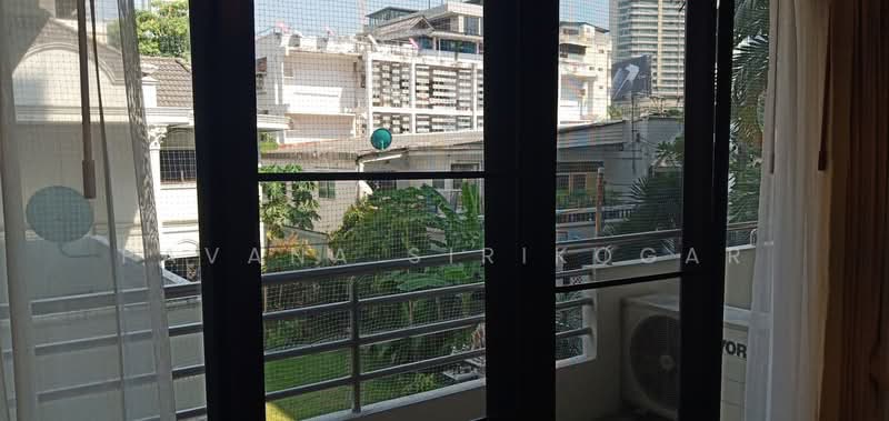 Cosmo Villa, Bangkok, 33 ซอยสุขุมวิท 12 ถนนสุขุมวิท แขวง/เขตคลองเตย กทม., Khlong Toei, Khlong Toei, Bangkok, 3 Bedrooms, 250 sqm, Apartment For Rent, by Pavana Sirikogar, 500152453 - DDproperty.com