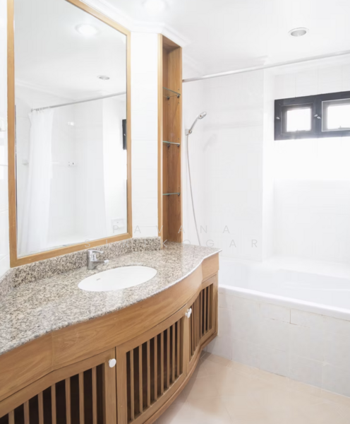 Nida Thonglor Apartment, Bangkok, Thong Lo 5 Alley, Khlong Tan Nua, Watthana, Bangkok, 3 Bedrooms, 250 sqm, Apartment For Rent, by Pavana Sirikogar, 500152496 - DDproperty.com