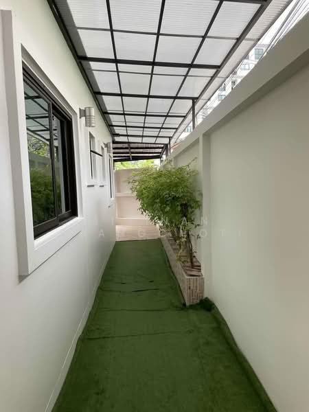 4-BR Townhouse, Bangkok, Khlong Chaokhun Sing, Wang Thonglang, Bangkok, 4 Bedrooms, 160 sqm, Townhouse For Sale, by Sirinan Ruangchoti, 500152526 - DDproperty.com