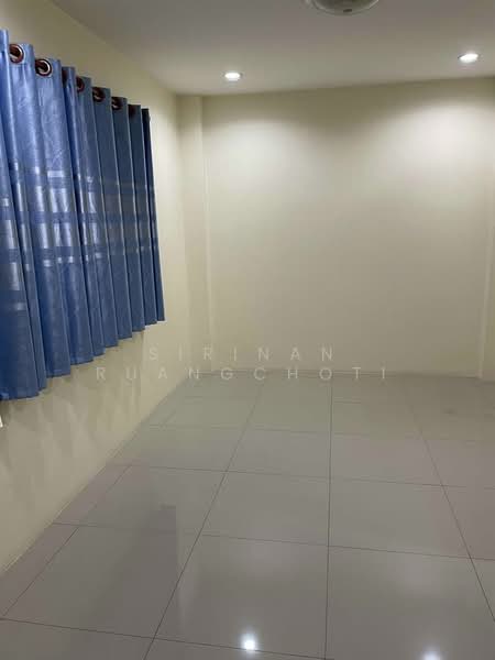 4-BR Townhouse, Bangkok, Khlong Chaokhun Sing, Wang Thonglang, Bangkok, 4 Bedrooms, 160 sqm, Townhouse For Sale, by Sirinan Ruangchoti, 500152526 - DDproperty.com