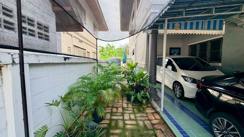 ป.ผาสุข ( PO Phasuk Village ) ซอยบรมราชชนนี101, Bangkok, Sala Thammasop, Thawi Watthana, Bangkok, 5 Bedrooms, 180 sqm, Single Detached House For Sale, by คุณ กิริยา วรรณารักษ์ (แอฟ), 500152532 - DDproperty.com