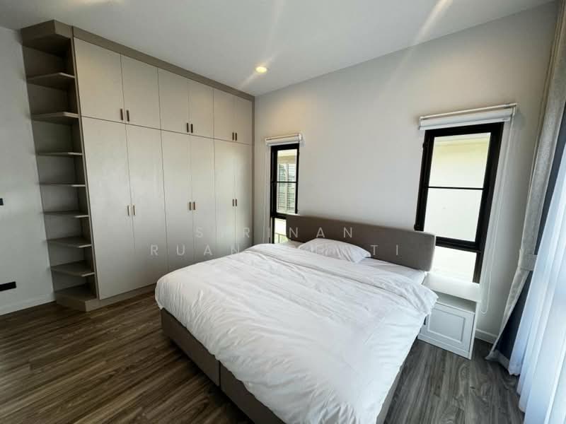 Burasiri Krungthep Kreetha, Bangkok, 95 Soi Pracha Ruam Chai, Hua Mak, Bang Kapi, Bangkok, 4 Bedrooms, 238 sqm, Single Detached House For Rent, by Sirinan Ruangchoti, 500152553 - DDproperty.com