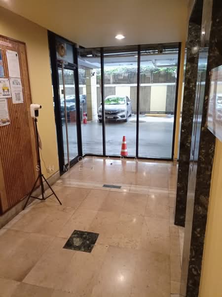 Pipat Place, Bangkok, 37 Soi Sathon 6, Silom, Bang Rak, Bangkok, 1 Bedroom, 52 sqm, Condo For Sale, by Orapa Sumetheesirisakul, 500152557 - DDproperty.com