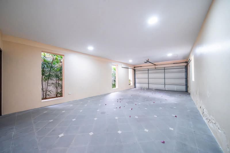 View Talay Marina, Chon Buri (Pattaya), Na Chom Thian, Sattahip, Chon Buri (Pattaya), 3 Bedrooms, 460 sqm, Single Detached House For Sale, by Valen Lokunpai , 500152563 - DDproperty.com