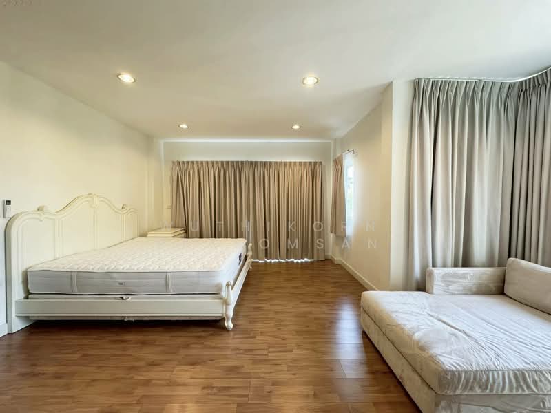 Grand Bangkok Boulevard Ratchada-Ramintra 2 : แกรนด์ บางกอก บูเลอวาร์ด รัชดา – รามอินทรา 2, กรุงเทพ, ซอย นวมินทร์ 74 แยก 3-14-5, คันนายาว, คันนายาว, กรุงเทพ, 234 ตร.ม., บ้านเดี่ยว ให้เช่า, โดย Wuthikorn Prasomsan, 500152594 - DDproperty.com