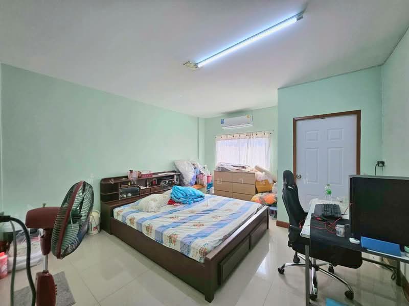 Sintawee Suanthon 1 Pracha Uthit 44 : สินทวีสวนธน 1 ประชาอุทิศ44, Bangkok, ประชาอุทิศ, Bangmot, Thung Khru, Bangkok, 4 Bedrooms, 140 sqm, Townhouse For Sale, by พิจักษณ์ ตั้งพานิชยานนท์, 500152613 - DDproperty.com