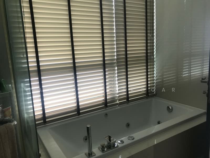 Rhythm Sukhumvit 44/1, Bangkok, Sukhumvit Road, Phra Kanong, Khlong Toei, Bangkok, 2 Bedrooms, 68 sqm, Condo For Rent, by Pavana Sirikogar, 500152645 - DDproperty.com