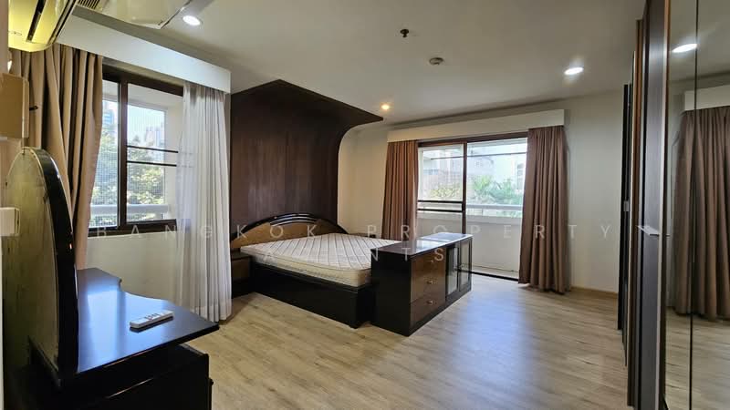 Baan Suanpetch, Bangkok, 18 Soi Sukhumvit 39, Khlong Tan Nua, Watthana, Bangkok, 2 Bedrooms, 150 sqm, Condo For Rent, by BANGKOK PROPERTY AGENTS, 500152653 - DDproperty.com