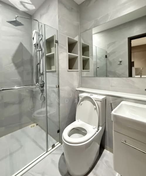 Rhythm Ekkamai Estate, Bangkok, Soi Sukhumvit 63, Khlongtoei Nua, Watthana, Bangkok, 1 Bedroom, 40 sqm, Condo For Rent, by Rojjana Jindasri, 500152657 - DDproperty.com