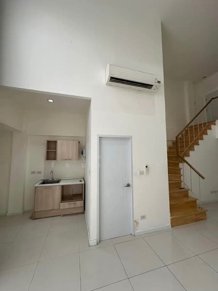 Y Residence Sukhumvit 113 : วาย เรซิเดนท์ สุขุมวิท 113, สมุทรปราการ, ถนนสุขุมวิท 113 (ซ.ด่านสำโรง 42/1), สำโรงเหนือ, เมืองสมุทรปราการ, สมุทรปราการ, 220 ตร.ม., ทาวน์เฮ้าส์ ให้เช่า, โดย บุษบา รัตนวงษ์ชัย, 500152677 - DDproperty.com