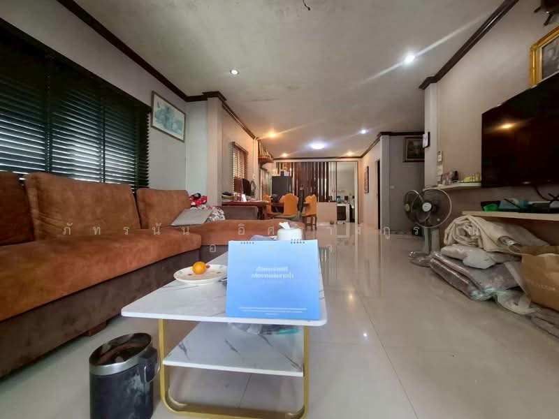 บ้านเดี่ยว 2 ชั้น ซอยจุรินทร์จัดสรร 3 ถนนบางกรวย-ไทรน้อย ตำบลบางรักพัฒนา อำเภอบางบัวทอง จังหวัดนนทบุ, นนทบุรี, บางรักพัฒนา, บางบัวทอง, นนทบุรี, 184 ตร.ม., บ้านเดี่ยว ขาย, โดย ภัทรนัน อิศรางกูร ณ อยุธยา, 500152682 - DDproperty.com