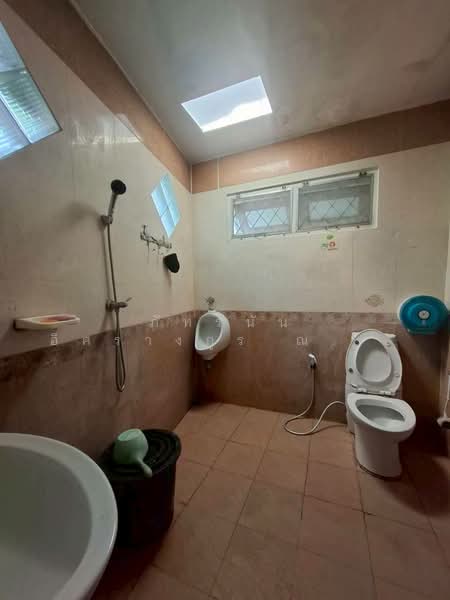 บ้านเดี่ยว 2 ชั้น ซอยจุรินทร์จัดสรร 3 ถนนบางกรวย-ไทรน้อย ตำบลบางรักพัฒนา อำเภอบางบัวทอง จังหวัดนนทบุ, Nonthaburi, Bang Rak Pattana, Bang Bua Thong, Nonthaburi, 5 Bedrooms, 184 sqm, Single Detached House For Sale, by ภัทรนัน อิศรางกูร ณ อยุธยา, 500152682 - DDproperty.com