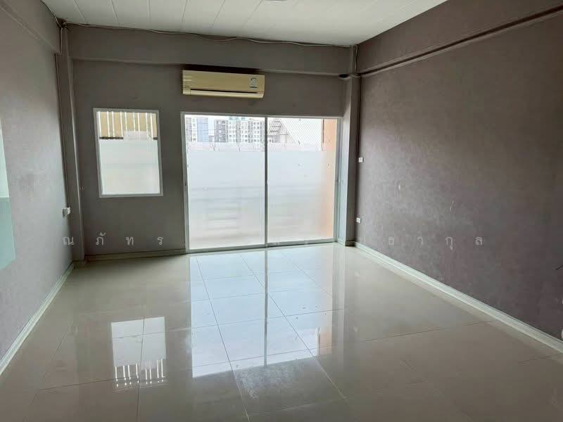 ลาดกระบัง, กรุงเทพ, ลาดกระบัง, ลาดกระบัง, กรุงเทพ, 368 ตร.ม., ตึกแถว-อาคารพาณิชย์ ให้เช่า, โดย ณภัทร พรสิริเมธากุล, 500152691 - DDproperty.com