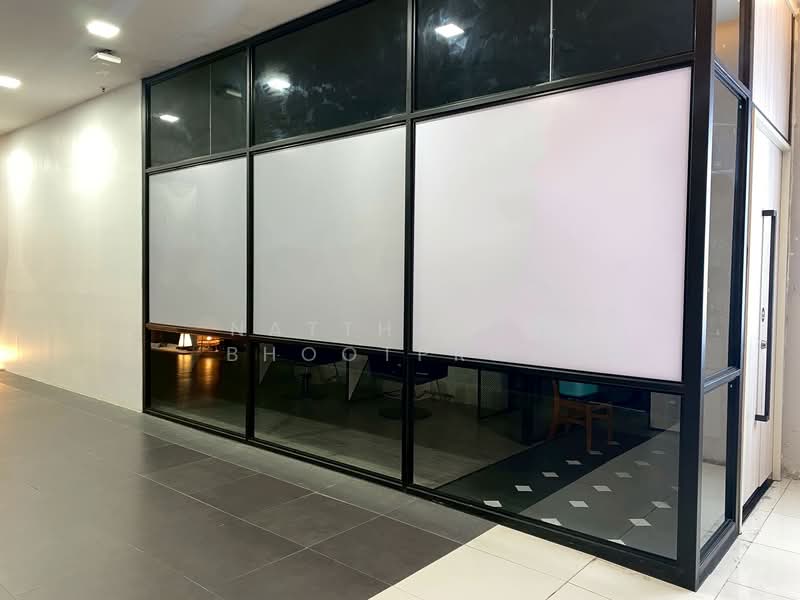 ห้อง 300A ชั้น 3 ดองกิ มอลล์ ทองหล่อ, กรุงเทพ, คลองตันเหนือ, วัฒนา, กรุงเทพ, 91 ตร.ม., พื้นที่ขายของ ให้เช่า, โดย Natthanan Bhootprom, 500152716 - DDproperty.com