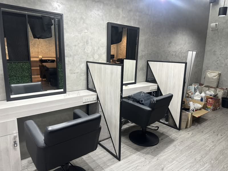 ห้อง 300A ชั้น 3 ดองกิ มอลล์ ทองหล่อ, กรุงเทพ, คลองตันเหนือ, วัฒนา, กรุงเทพ, 91 ตร.ม., พื้นที่ขายของ ให้เช่า, โดย Natthanan Bhootprom, 500152716 - DDproperty.com